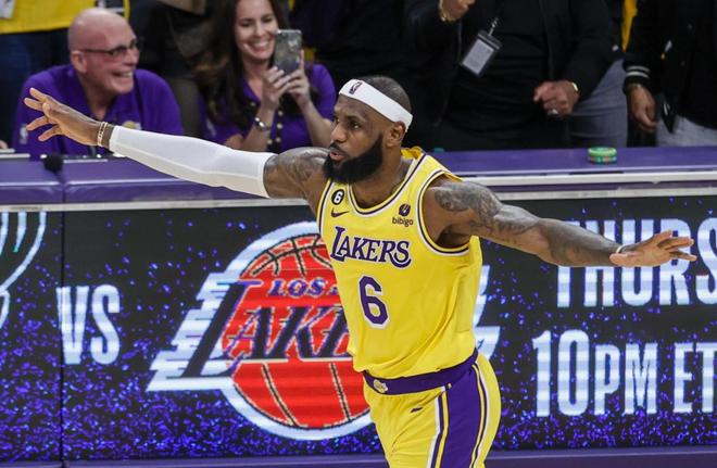 本赛季五大联赛球队单场进球4+次数：巴萨19次居